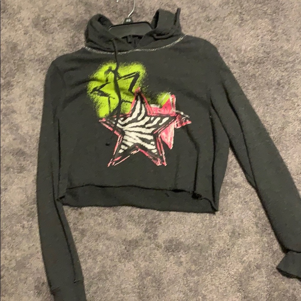 sweatshirt